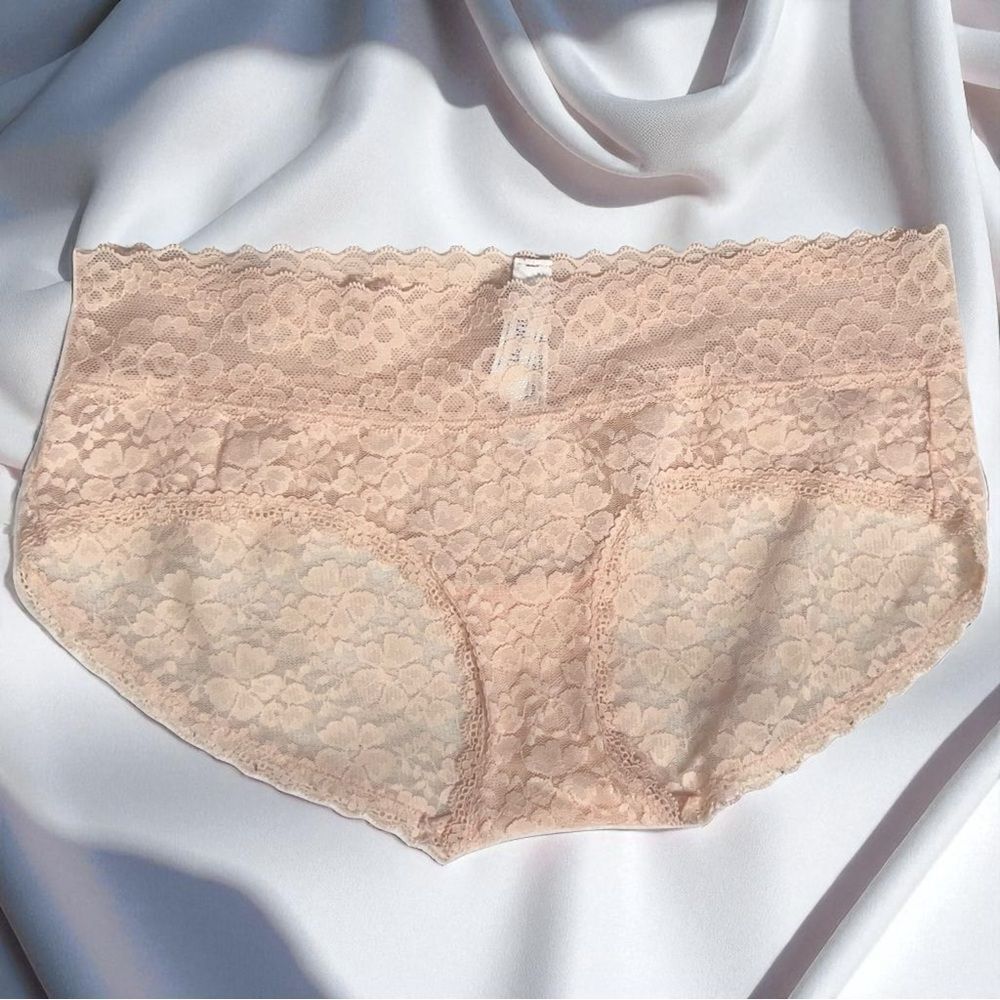 Auden Lace Hipster Panty NWOT (S) - Peach
